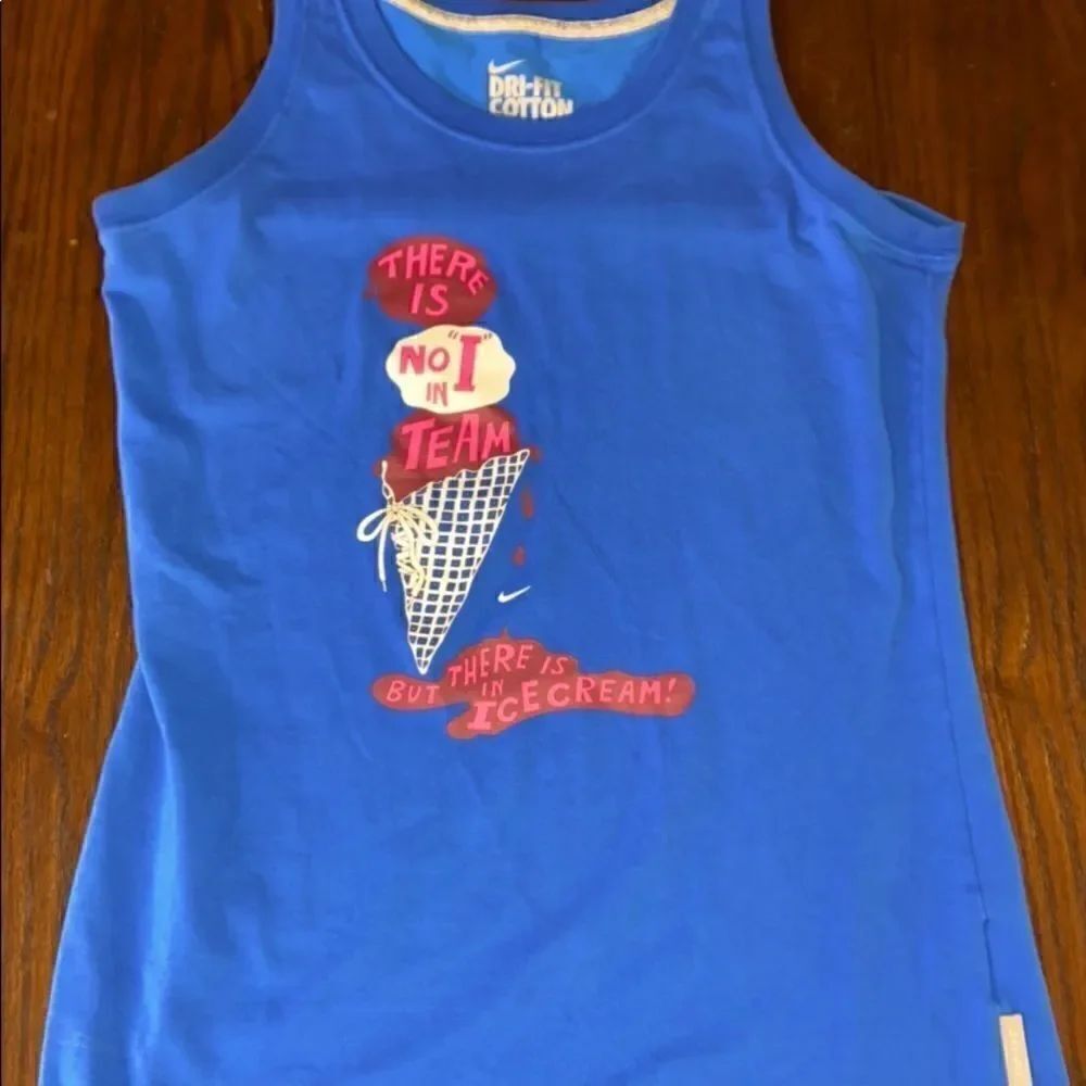 Nike dri fit cotton designed tee